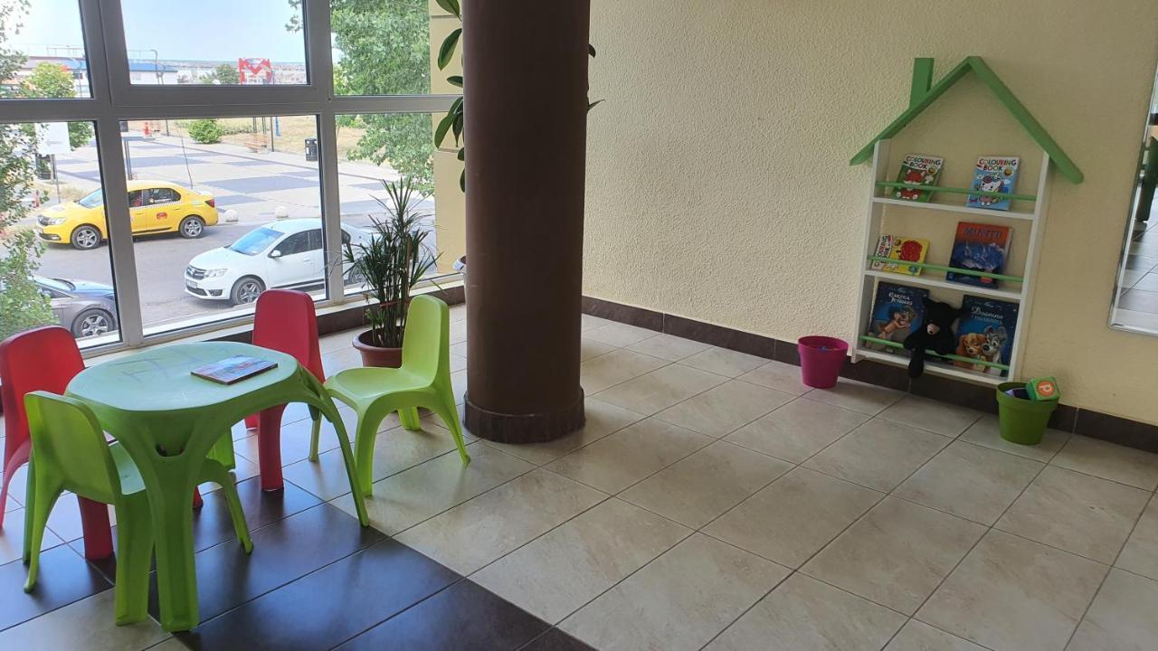 Hotel Pescarus Mamaia Buitenkant foto