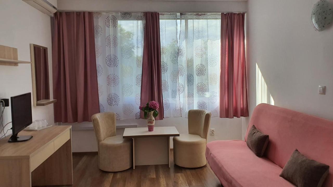 Hotel Pescarus Mamaia Buitenkant foto