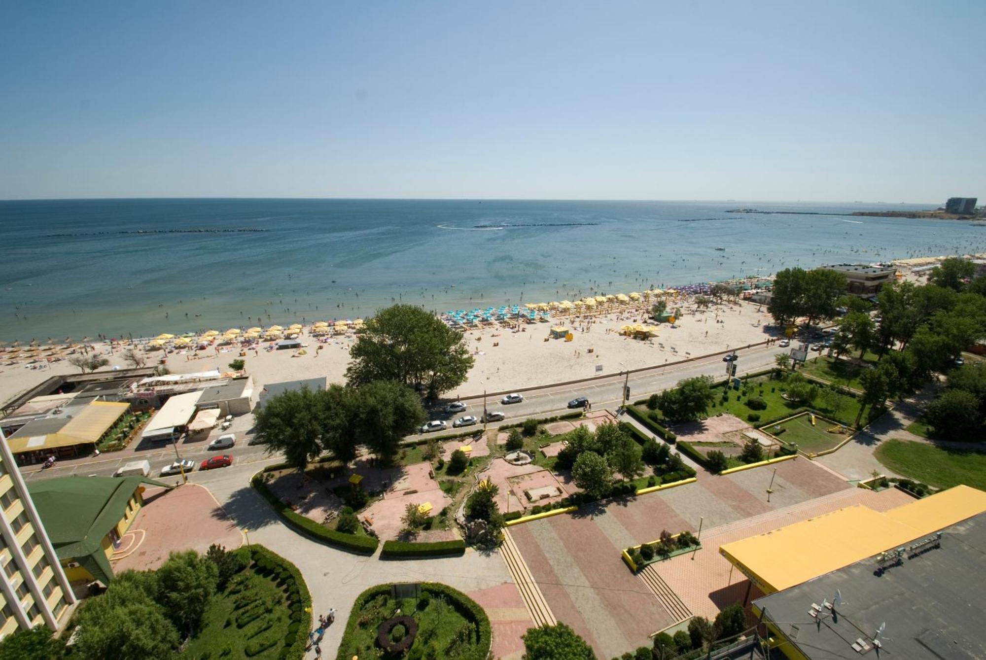 Hotel Pescarus Mamaia Buitenkant foto