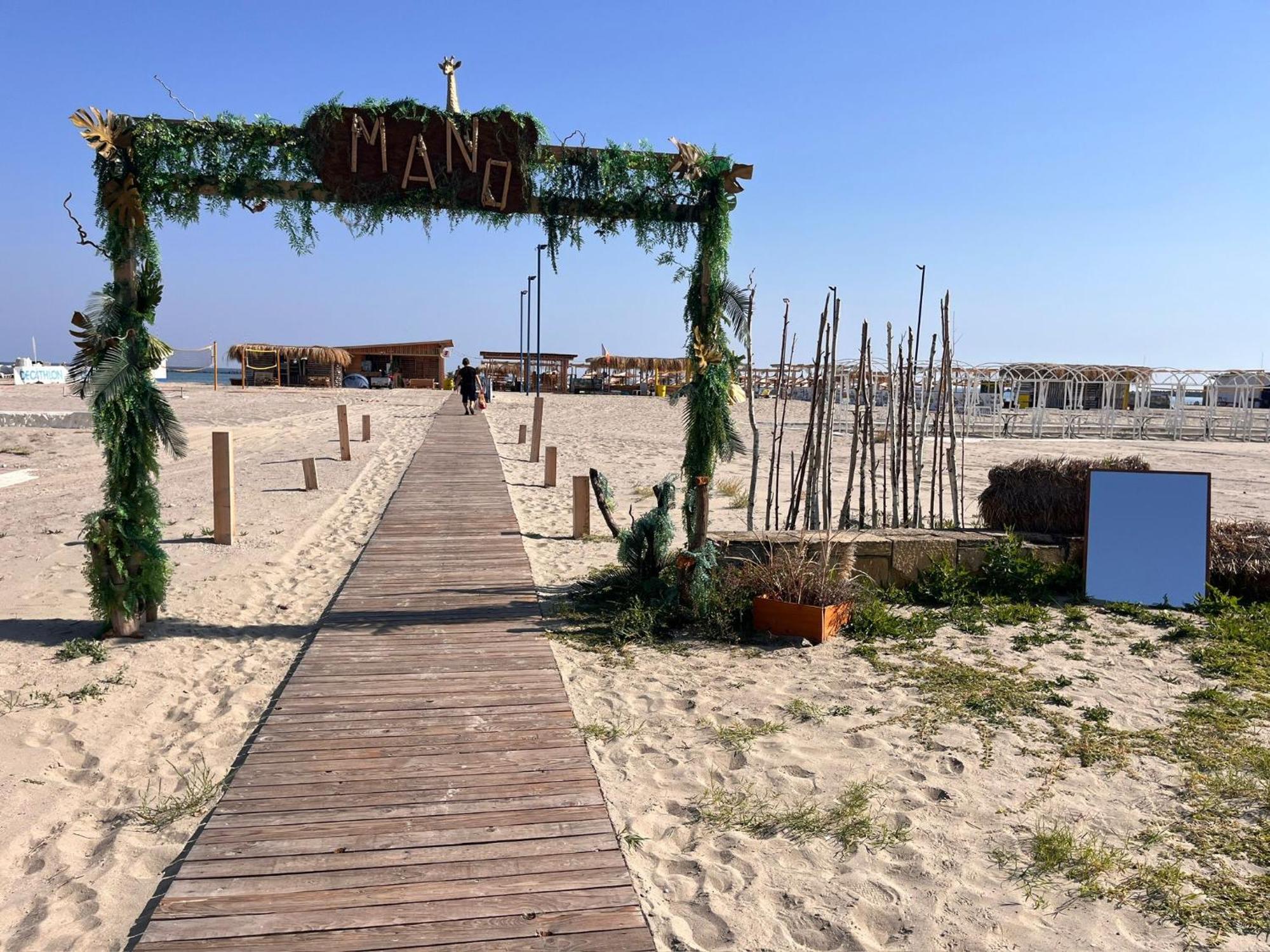 Hotel Pescarus Mamaia Buitenkant foto
